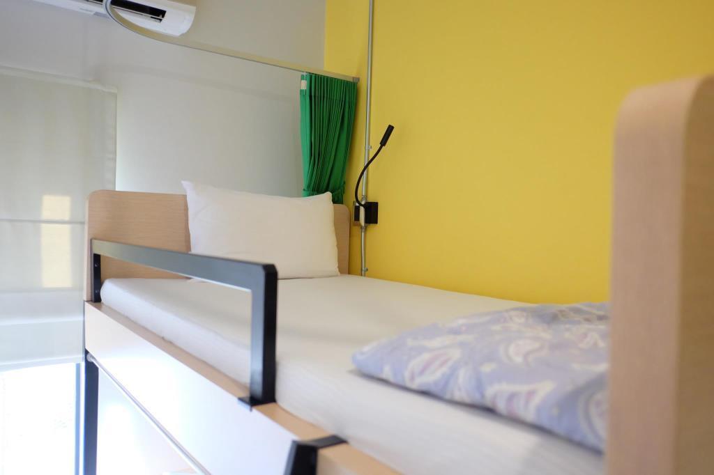 Bed@Town Hostel Bangkok Exterior photo